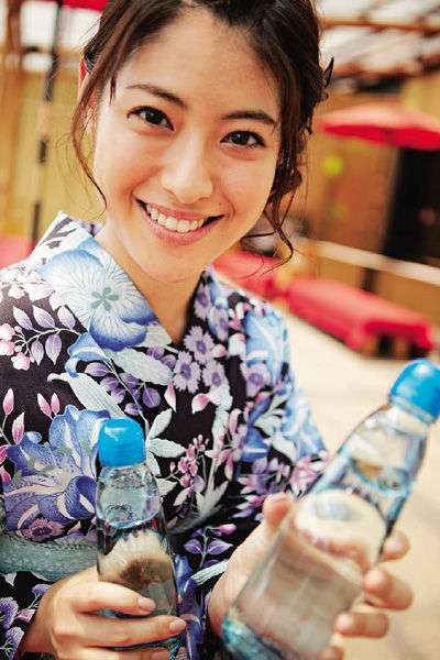 夏！浴衣姿の有名人画像