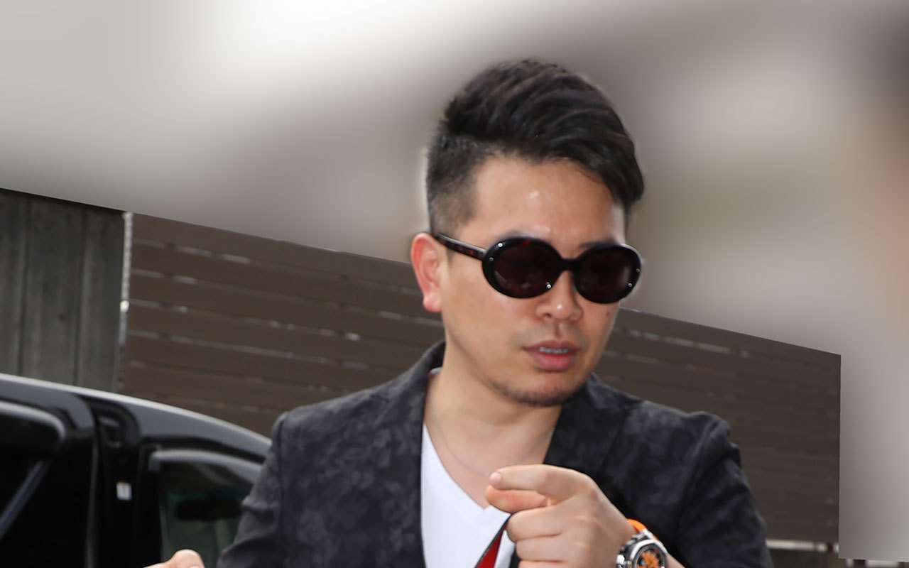 雨上がり宮迫博之 決死の不倫 直撃動画を公開 ガールズちゃんねる Girls Channel