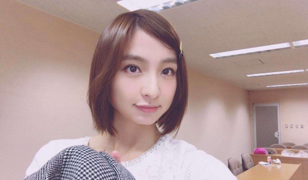 篠田麻里子、カラコン&ツインテール姿が話題「若返ってる」