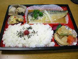夕飯をコンビニで買おうと思う
