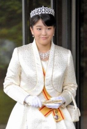 眞子さま、小室圭さんとの婚約会見が9月3日の午前に決まった皇室事情とは
