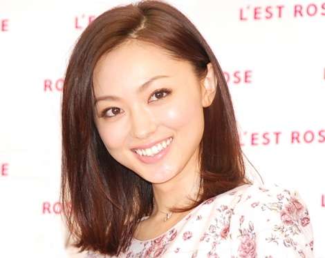 モデルの徳澤直子が第2子出産を報告「ほんとに、たまらんです」