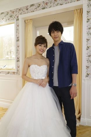 川口春奈、添い寝ショットにファン悶絶「天使」「癒された！」