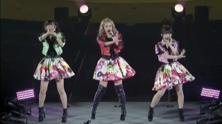 好きな女性アイドルグループの好きな衣装を貼るトピ