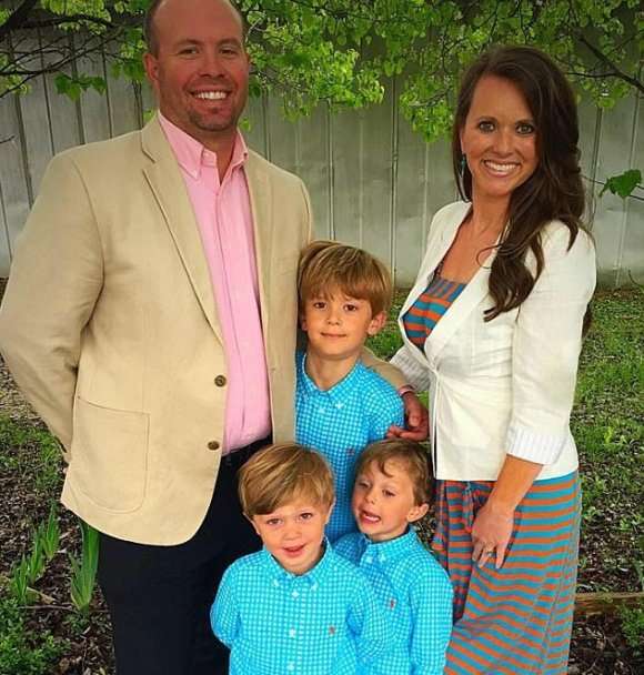 【リアルおそ松くん】3人の子どもが居る夫婦、六つ子が発覚し9人の子どもに!