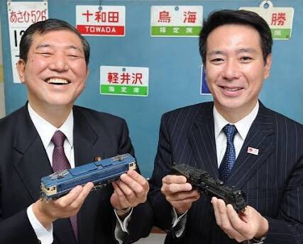 石破茂氏、人生初の列車運転体験を満喫…高千穂あまてらす鉄道