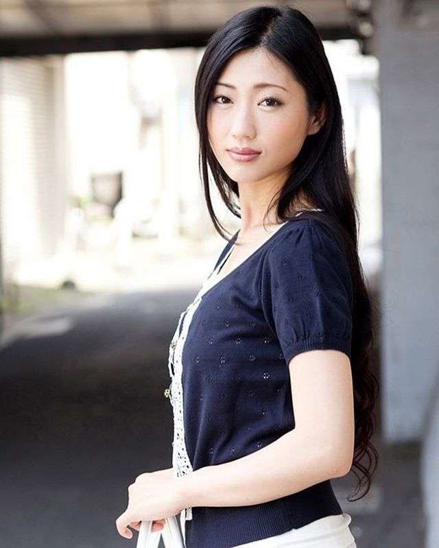 ひと言で悩殺!? 3位石原さとみ「声が魅力的な女性芸能人」1位は