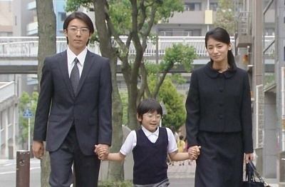 いろんな芸能人の偽家族の画像が見たい