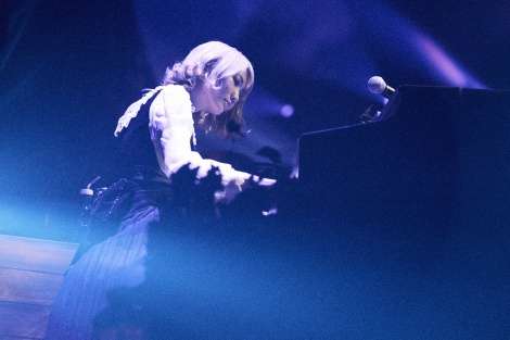 SEKAI NO OWARI・Saori、文芸誌で初連載 『文學界』でエッセイ執筆