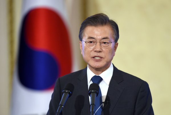 ベトナムの韓国大使館前に「ライダイハン母子像」建立計画｜ニフティニュース