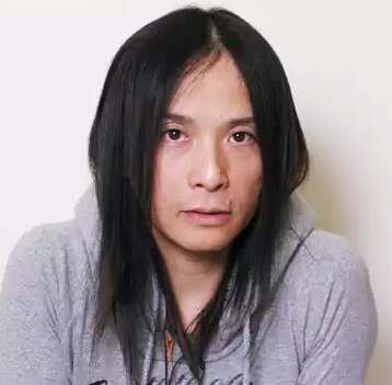「ストレス書いて大で流せ!」「クズに関わる暇はなし」辻仁成氏の息子へのツイートが共感呼ぶ