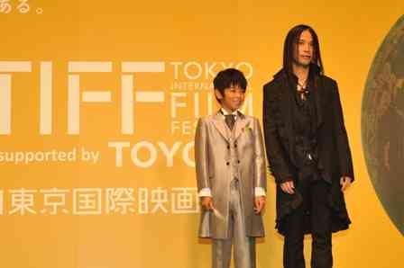 「ストレス書いて大で流せ!」「クズに関わる暇はなし」辻仁成氏の息子へのツイートが共感呼ぶ