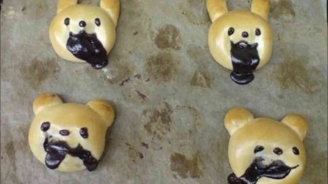 皆で材料を持ち集めて、今日の3時のおやつを作ろ〜