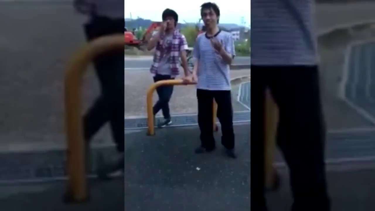 21歳の男が中学生とガチ喧嘩ｗｗｗ - YouTube