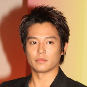 「小出恵介さんは私が17歳だと知っていた」少女の告白