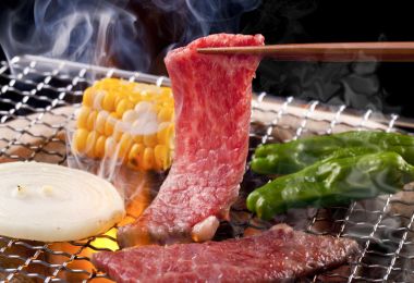 タレを持ち帰るなー! 実際にあった「焼き肉店の困った客」迷惑行動4つ