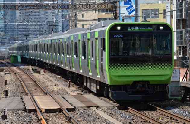 山手線、全車両に防犯カメラ　18年春から　　：日本経済新聞