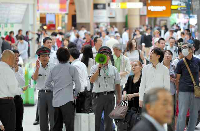 ＪＲ東日本、埼玉で大規模停電　首都圏一時運転見合わせ：朝日新聞デジタル