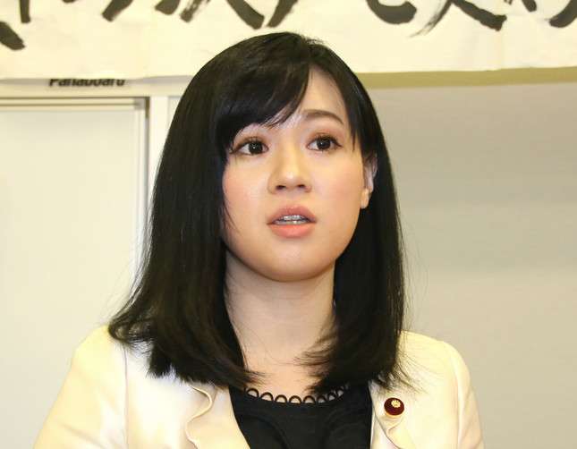衆院選不出馬の上西小百合議員に期待される「仕事」