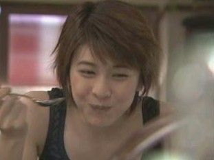 竹内結子、輝く美背中を披露 世界に1つのドレスまとい「うれしい」