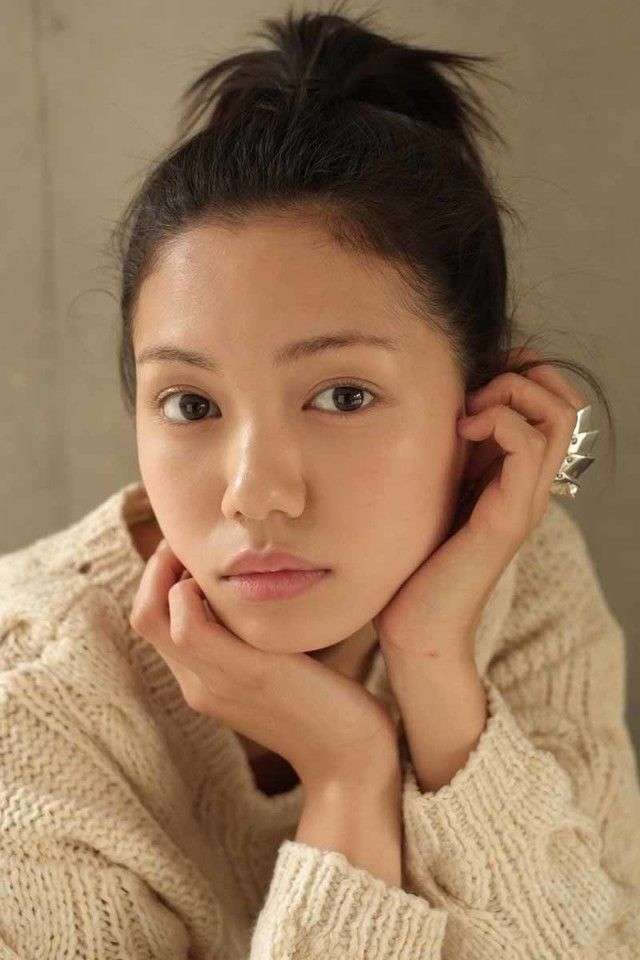 二階堂ふみ、ピンクから黒髪ボブに?「振り幅広すぎ」と驚きの声