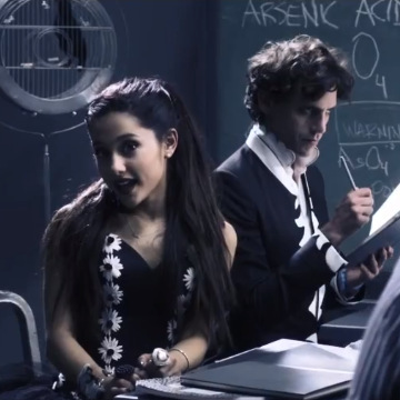 Ariana Grandeを貼るトピ♡