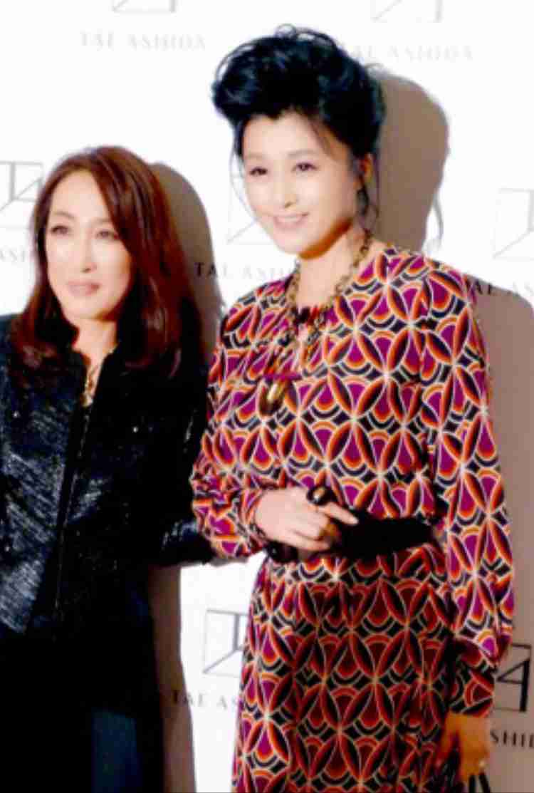 藤原紀香「スマホ水没事件」告白で急浮上する