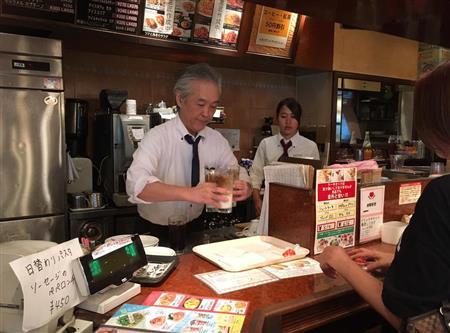 人手不足、外食産業の時給高騰　300円増のところも「賃金相場を下回ると途端に反応ない」