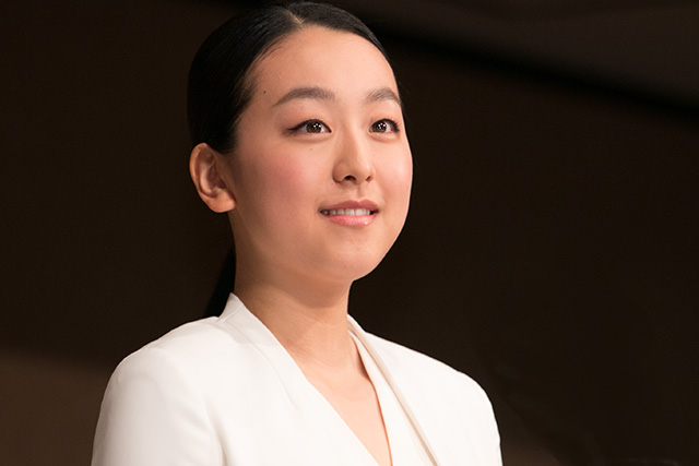浅田真央さんと熱愛報道の仏人モデルを直撃「彼女は難しいね」 - ライブドアニュース