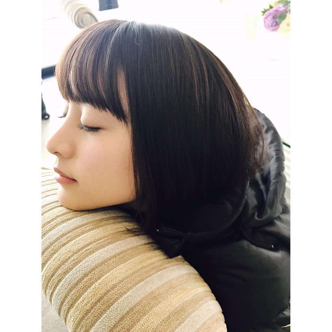【画像】美しい横顔が集まるトピ