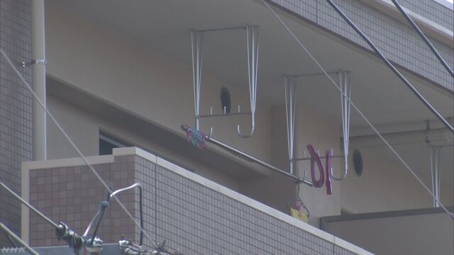 生後１か月の長女揺さぶり死亡させた疑い 父親を逮捕 | NHKニュース