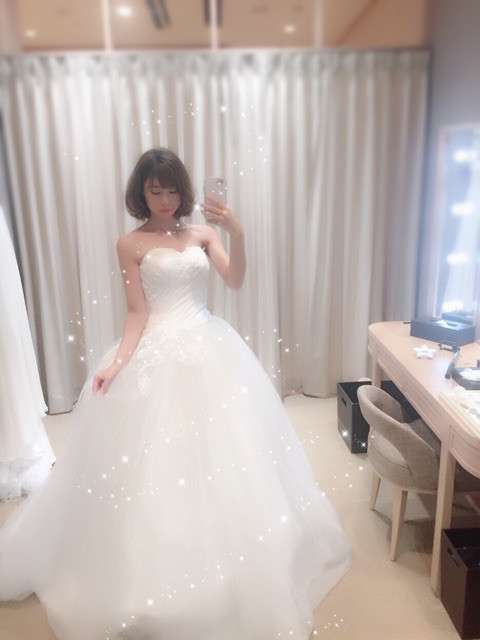 有村架純の姉・藍里がウエディングドレス姿を初公開「魔法にかけてもらった気分」