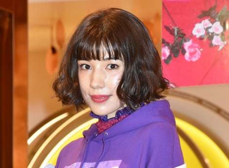 仲里依紗、人気ブランドとのコラボに大喜び「自分の色を出せるように」