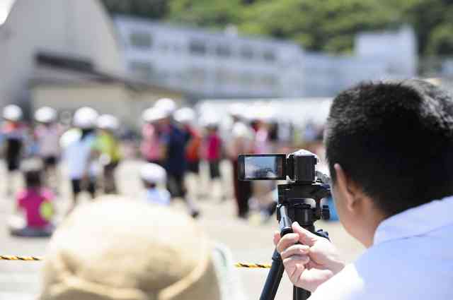運動会の場所取り合戦 5時間以上前から並ぶ人が2割に