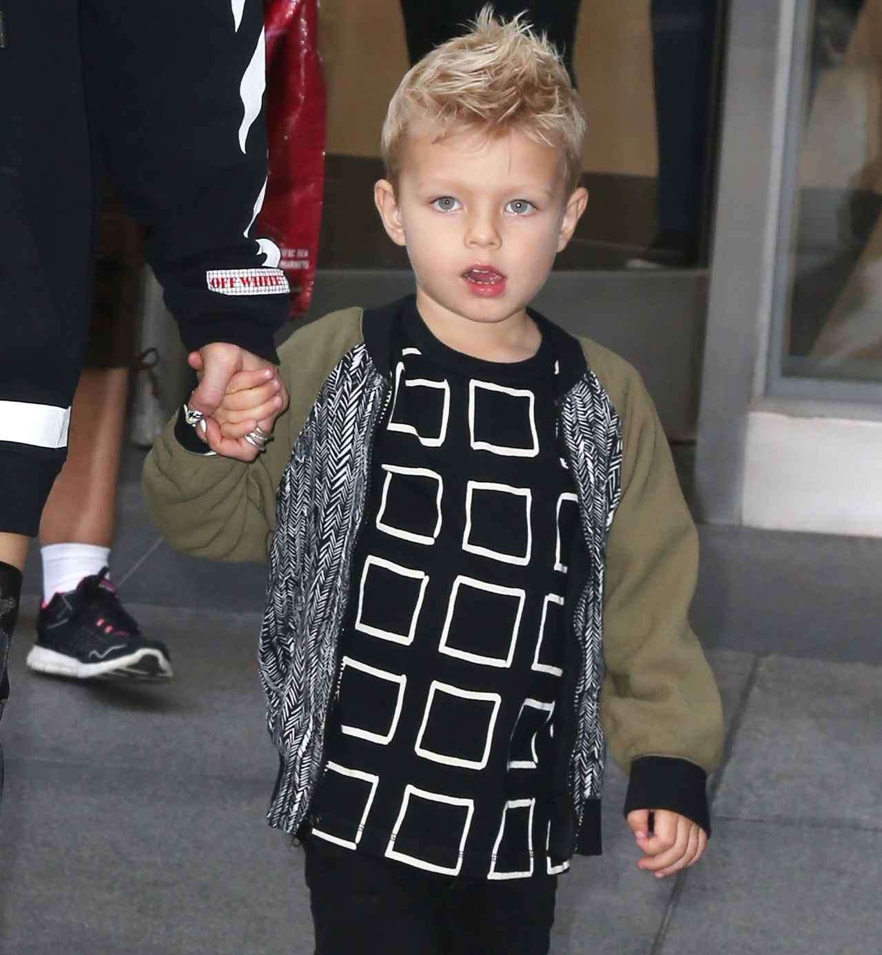 ファーギーの4歳息子がイケメンへと成長中