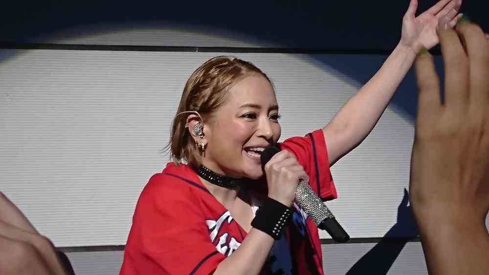 浜崎あゆみの「カープ女子」姿に反響　「カープあゆ、女神」「また太った？」 : J-CASTニュース