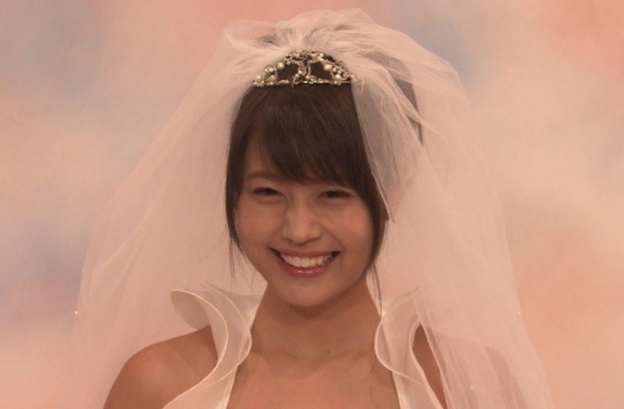 有村架純の姉・藍里がウエディングドレス姿を初公開「魔法にかけてもらった気分」
