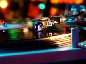 EDM、テクノ、ハウス等の違い？