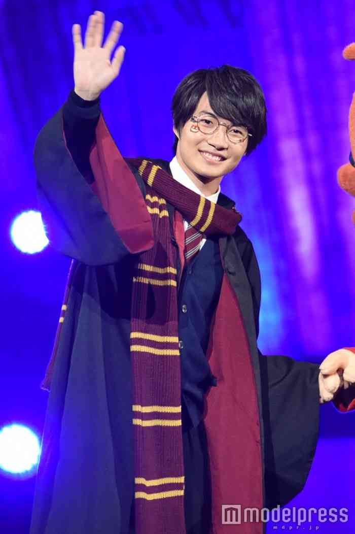 神木隆之介、“自前”ハリー・ポッター衣装でランウェイデビュー