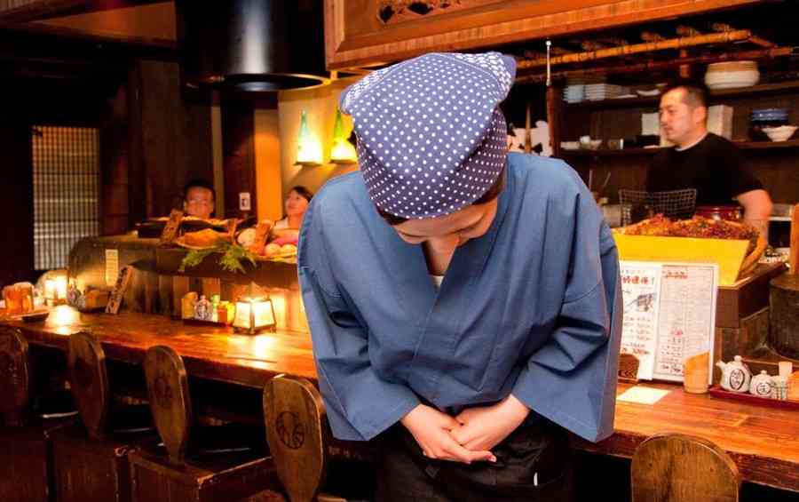 深刻な人手不足で、ホワイト化するバイト「過保護化」「しわ寄せは店長へ」