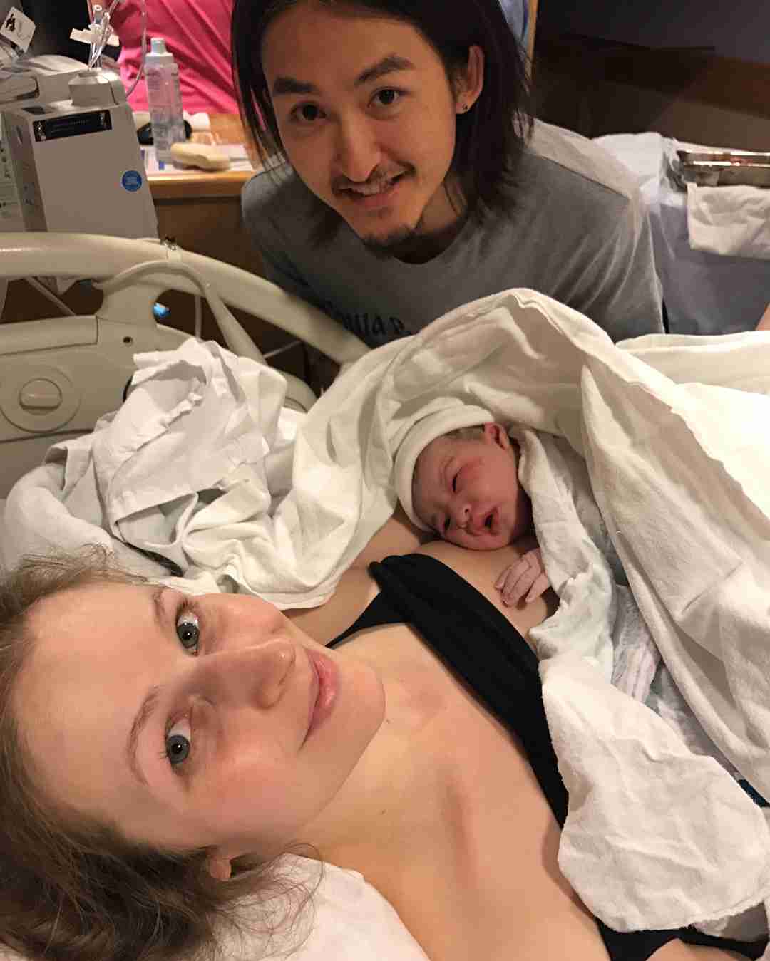 ワンオクRyota、第1子女児誕生を報告 妻はアヴリル・ラヴィーンの妹