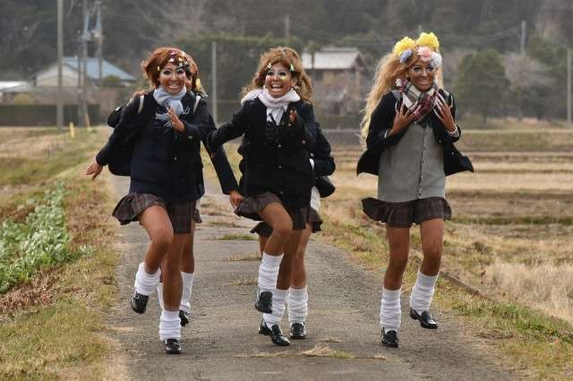 新垣結衣、ガングロギャル化！ 衝撃の“7変化”公開