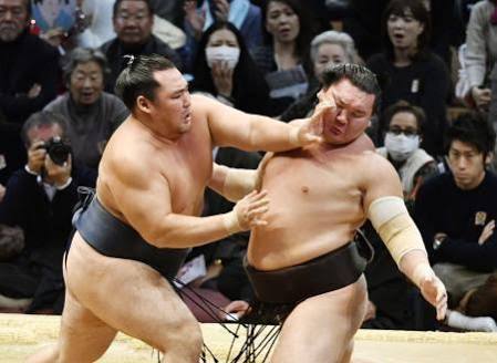 いちいち張り合ってくる人