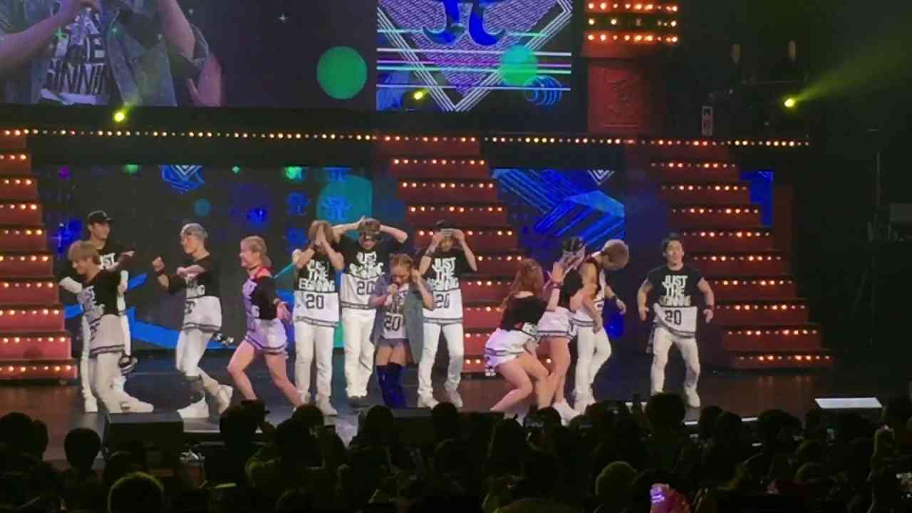 浜崎あゆみ 急性気管支炎で声が••• - YouTube