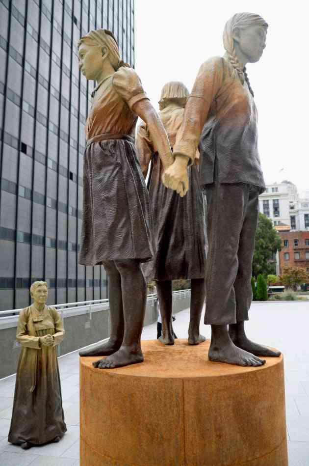 サンフランシスコ市長、慰安婦像の受け入れ署名　大阪市との姉妹都市解消決定的に