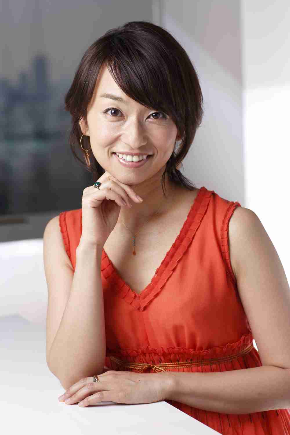 住吉美紀が電車内で組んでいた足を蹴ってきた女性とのトラブルを明かす