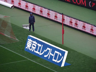 アイスランドに現れた、「車に速度を落とさせる横断歩道」の秘密とは…?