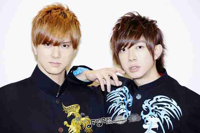 人気男性アイドルが告白「恋愛禁止で禁欲させられ…」握手会が唯一の異性との触れあい