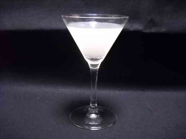 意識高い系の人が飲みそうなカクテルの名前