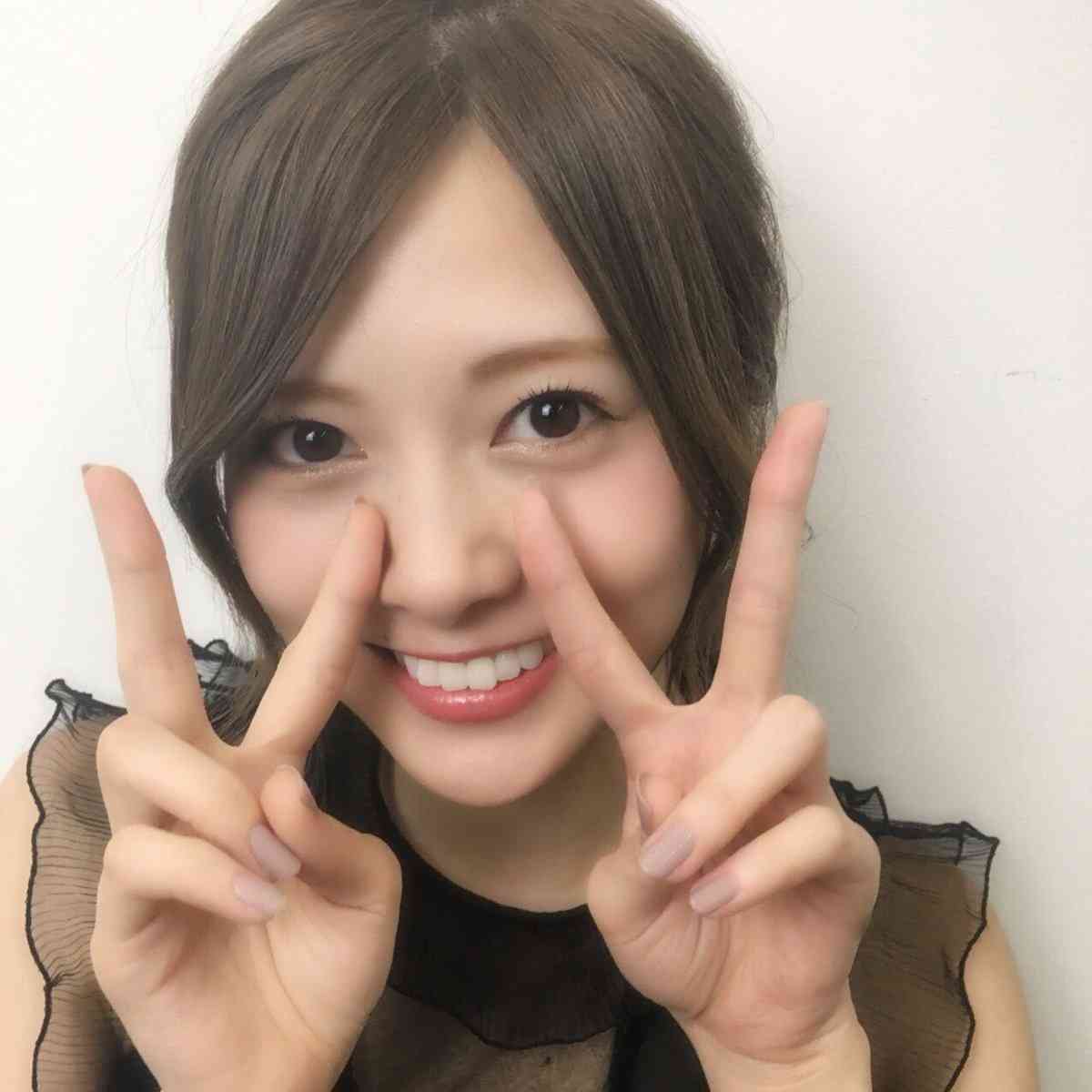 乃木坂46白石麻衣、大ヒット写真集“続編グラビア”が「女神すぎる」と話題